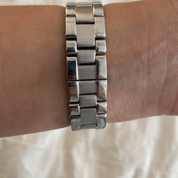Coach Watch - Picture 3 of 3